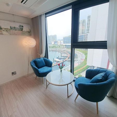 Aparthotel Lotte Castle Marina Yeosu Esterno foto